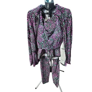 Fabletics 4 Peice Set XXL-1X Grass Green Safari Animal Print GREAT CONDITION-tw - Picture 1 of 8