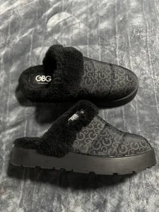 GBG Los Ángeles Black Faux Fur Lined Slippers Women's Size 9M - Picture 1 of 8