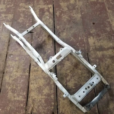 KAWASAKI 2001 ZX900 ZX9R NINJA SUBCHASIS TRASERO SUBCHASIS TRASERO 32160-1662-tx Foto 1 de 4