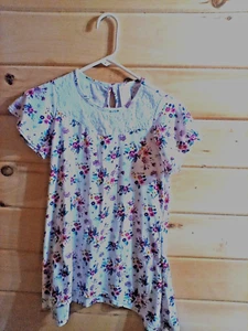 Wonder Nation SS Blouse White Floral Design Lace size 14/16 Asymmetrical Hem - Picture 1 of 5