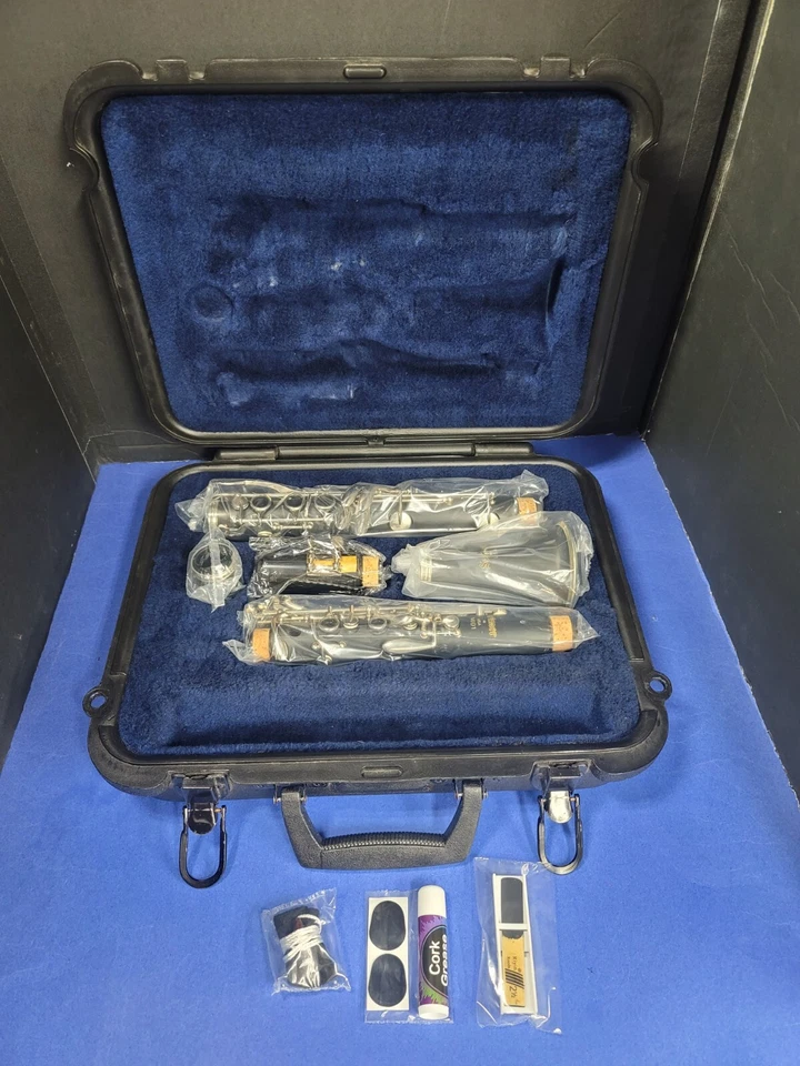 SELMER 1401 Hecho en EE. UU. - ¡Clarinete de estudiante Bb revisado y limpiado por ultrasonidos!! Foto 1 de 4