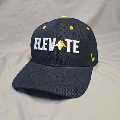 Sombrero de equipo exclusivo de Denver Nuggets "Elevate" azul marino espalda a presión Foto 1 de 4