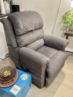 La-Z-Boy Astor Platinum Power Lift Recliner  - Image 1 of 3
