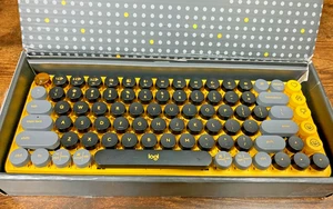 Logitech POP Keys Wireless Bluetooth Mechanical Emoji Keyboard - Picture 1 of 3
