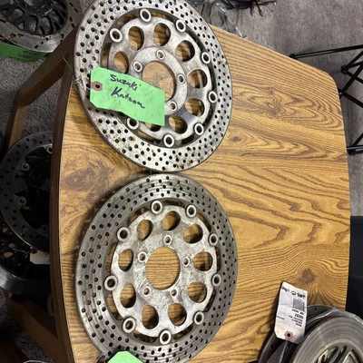 Пара оригинальных дисков переднего тормоза ротора Suzuki GSXF KATANA 600 750 GSXF750 1988-1996 - Изображение 1 из 4