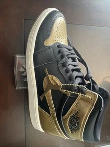 Air Jordan 1 Retro High OG Black Metallic Gold Size 9 Men’s New with Box - Picture 1 of 7