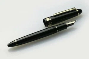 Sailor Profit Light Fountain Pen Gold Trim Black Broad Nib 11-1038-620 - Picture 1 of 4