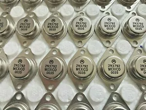 10 Pieces | 2N3792 MOTOROLA PNP BJT TO-3 - Picture 1 of 1