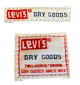 Authentic Levis Dry Goods Small Sew On Replacement Clothing Brand Logo Set New! - Picture 1 of 16