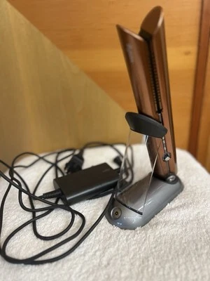 Dyson Corrale Piastra per Capelli - Nickel/Rame (413111-01) - Immagine 1 di 4