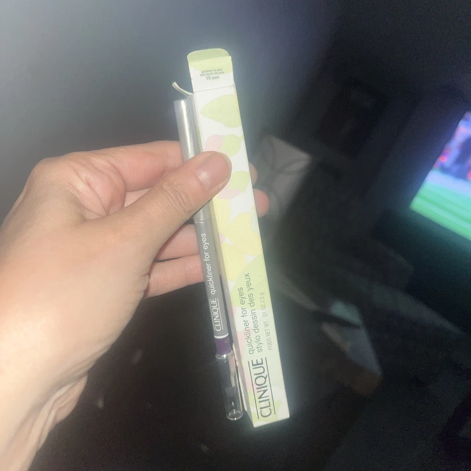 Clinique Quickliner For Eyes - 15 Grape - Full Size - New 🎁 - Image 1 of 1