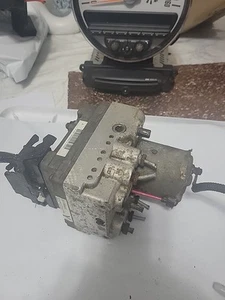 2000-2002 Cadillac Eldorado Anti Lock ABS Brake Control 09371997 25697700 Y OEM - Picture 1 of 12