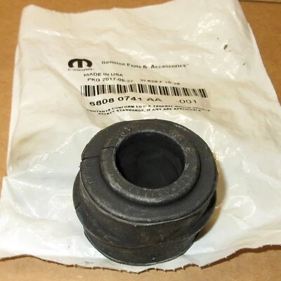 Buje de barra de puñalada Mopar 68080741AA 2011-2014 Dodge Charger, Magnum, Chry 300 OEM Foto 1 de 2