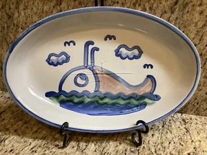 M.A. Plato ovalado Hadley "Ship & Whale" 13 1/2” x 9” esmalte manchado - Imagen 1 de 6