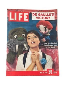 LIFE Magazine May 5 1961 Anna Maria Alberghetti Broadway Debut De Gaulle Victory - Picture 1 of 4