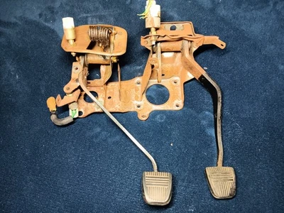 Juego de soportes manuales de embrague y pedal de freno para camioneta Toyota 89-95 4Runner OEM Foto 1 de 4