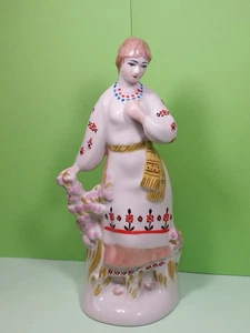 Figura de porcelana, URSS, niña por la cerca (flores de espino negro), Polonne - Imagen 1 de 9
