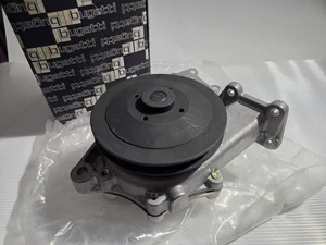 Water Pump Lance Thema 2.5 Fiat Croma Turbodiesel NOS - Picture 1 of 5