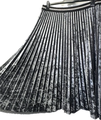 NEW Marks & Spencer Silver Crushed Velvet Pleated Elasticated Skirt Size 16 - Image 1 of 4