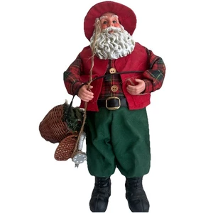 Fantasía navideña LTD Santa Pescador con cesta de mimbre y poste ~ 11,5" de alto - Imagen 1 de 12