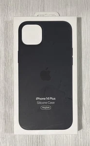 Apple Silicone Case with MagSafe for iPhone 14 Plus - Midnight - Picture 1 of 1