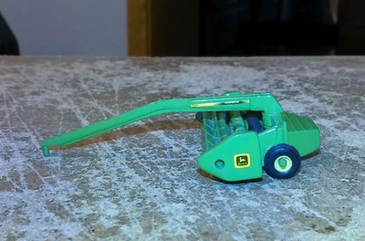 1/64 vintage ertl john deere 1600 mower/conditioner in nice shape used - Image 1 of 4