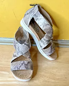 Adrienne Vittadini Sandal Open Toe Strappy Cork Sole Stretch CLAUD Snakeskin 6.5 - Picture 1 of 9