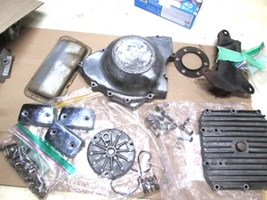 SUZUKI OEM    OIL FILTER + OIL PAN + CRANKCASE COVER + SMALLS / 1979 GS425E - Picture 1 of 8