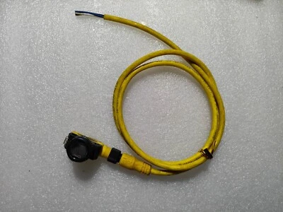 BANNER  QS18VN6LLPQ8 Optic Sensor  10-30VDC with  cable - Image 1 of 4