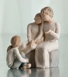 Willow Tree Grandmother with 2 Granddaughters Figurine Gift Set - Picture 1 of 2
