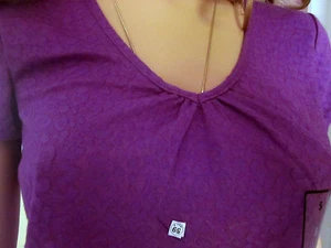 Jaclyn Smith J11 Girls women Sz S Fuchsia top blouse Textured T Shirt NEW - Picture 1 of 10
