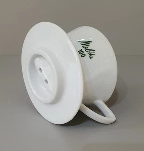 MELITTA FILTER 100 PORZELLANFILTER KAFFEEFILTER 2 LOCH SPITZER GRIFF SELTEN RARE - Bild 1 von 5
