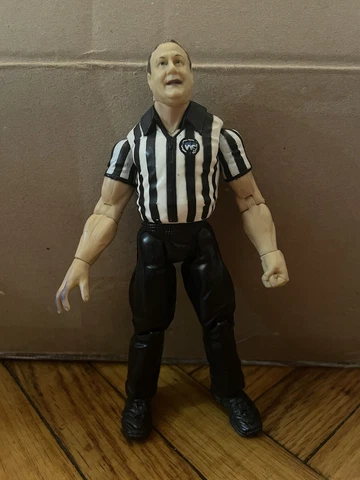 WWE Jakks Hardcore Action Ring Exclusive Referee Earl Hebner Ref Wrestling Cover