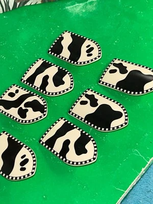 Playmobil Black & White Egyptian Shield for Soldier - Image 1 of 4