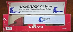 Camión semirremolque VOLVO 1:87 modelo de camión de metal fundido a presión de VOLVO VN, ver fotos. - Imagen 1 de 6