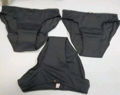 New Victoria's Secret 3 Pack Smooth Period Boyshort Panties Black Size s/Petite - Image 1 of 4