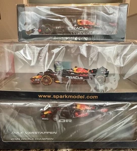 Max Verstappen World Champion Spark 1:43 Lot Abu Dhabi Japan Qatar - Picture 1 of 8