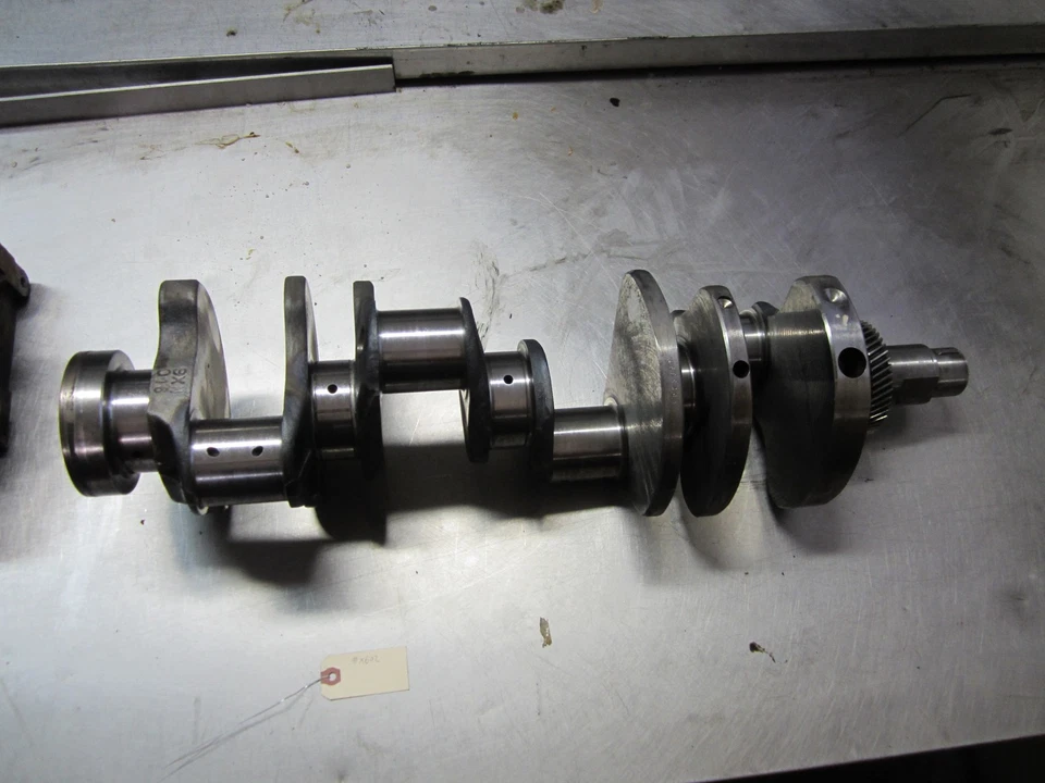 Virabrequim padrão de 1997 Ford F-250 HD 7.3 1818200C3 Power Stoke diesel - Imagem 1 de 4