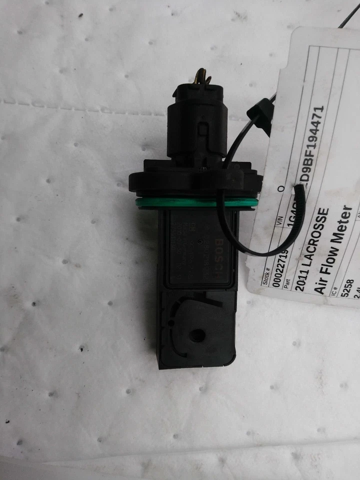 Medidor de flujo de aire de inyección de combustible usado se adapta a: Buick Lacrosse 2011 2,4 grado A Foto 1 de 4