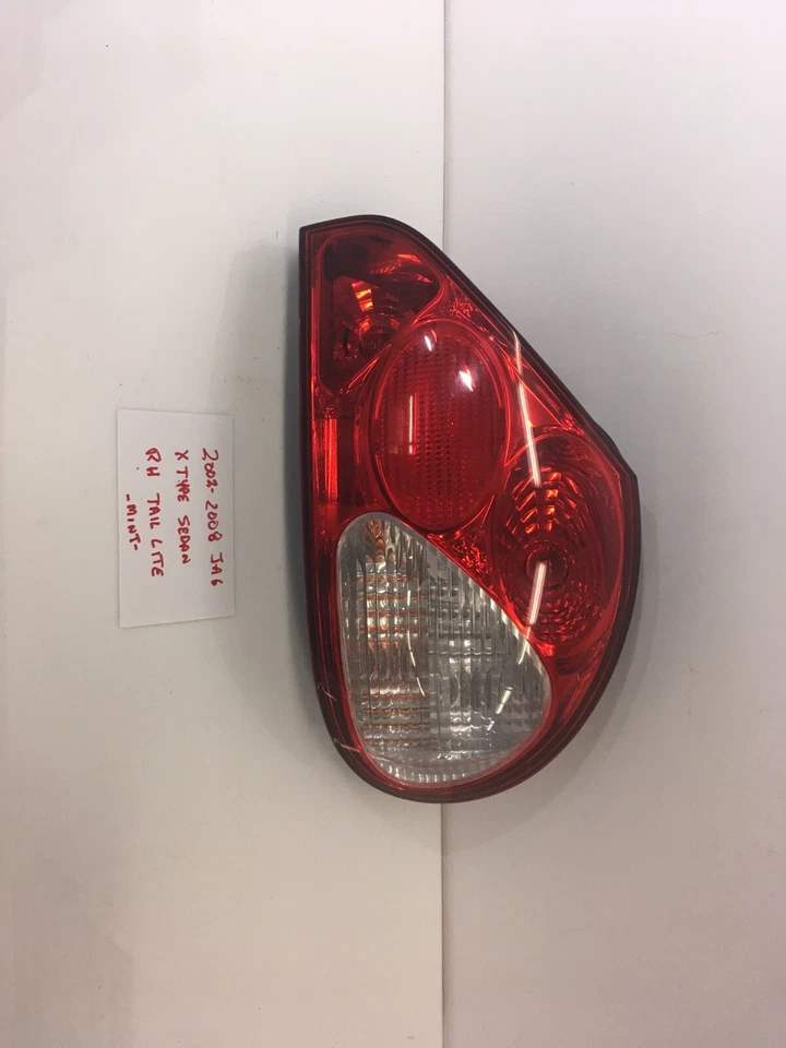 Jaguar X Type 2003 sedán usado luz trasera derecha Foto 1 de 1