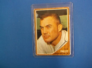 1962 Topps Baseball Hi # 542 Dave Philley  tiny crease botttom middle - Picture 1 of 2