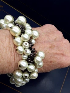 Large Cream Stretch Multi Faux Pearl Chunky Cluster Bracelet Vintage 7" - Picture 1 of 8