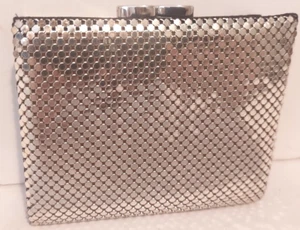 Whiting & Davis Silver Metal Mesh Clasp Clutch Wallet Purse Bifold - Picture 1 of 5