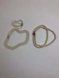 Collane di perle finte (2) e un bracciale (1) - Foto 1 di 9