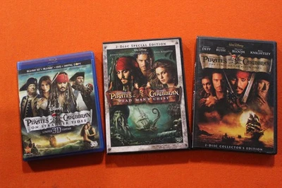 Pirates of the Caribbean:2-DVD's 1-Blu-Ray 2 DISC 3 MOVIES ONE LOW PRICE SEALED — 第 1/2 张图片