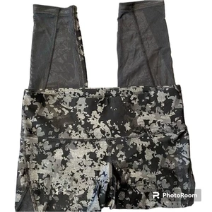 Leggings recortados de malla de compresión Under Armour Heatgear talla grande - gris camuflaje - Imagen 1 de 13