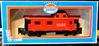 Model Power 9125 HO Scale Streamline Offset Cupola Transfer Caboose "9125" - Image 1 of 4