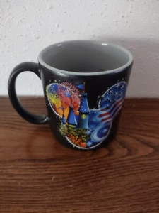 Walt Disney World Schwarz Kaffeebecher 3D Mickey Amerikanische Flagge Feuerwerk - Bild 1 von 4