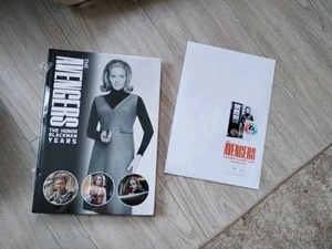 The Avengers The Honor Blackman Years Buch Signature Edition Trading Cards..... - Photo 1/2