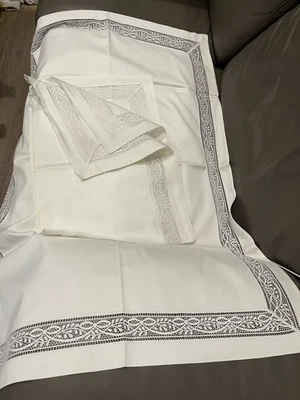 Sferra Italy NWD 2pc King Shams 100% Cotton Sateen Lace 700TC White **DEFECTS** - Image 1 of 4